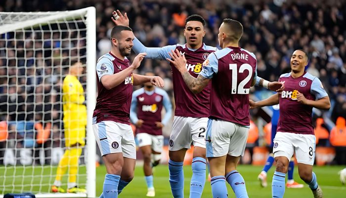 nhà tài trợ và trang phục thi đấu Aston Villa