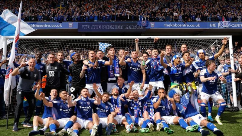 Ipswich Town thi đấu 