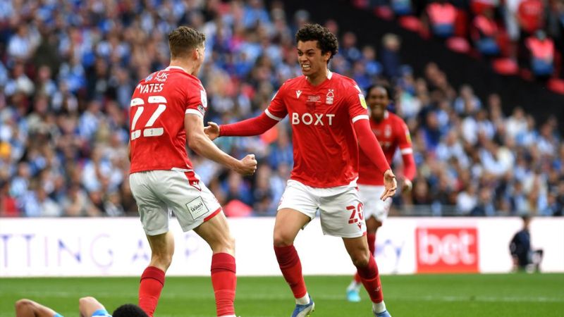  huấn luyện viên dẫn dắt câu lạc bộ Nottingham Forest