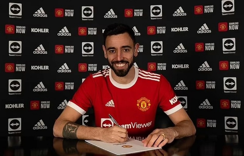 Bruno Fernandes ký hợp đồng mới với Manchester United