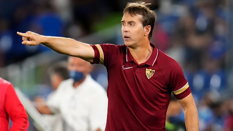 Những vai trò mà Lopetegui phải đảm nhận trong NHA