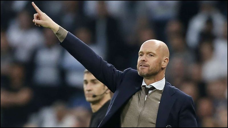 Ten Hag liên tục thay đổi tư duy và chiến thuật của bóng đá tại NHA