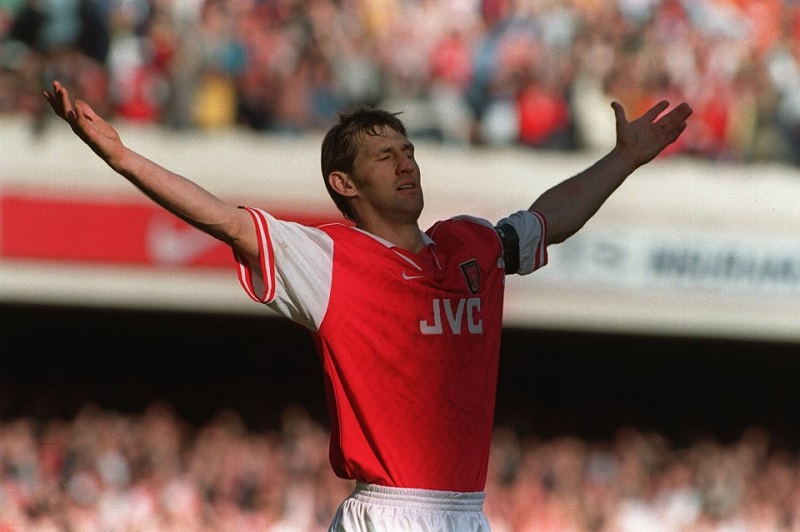 Tony Adams người thủ lĩnh vĩ đại nhất Arsenal