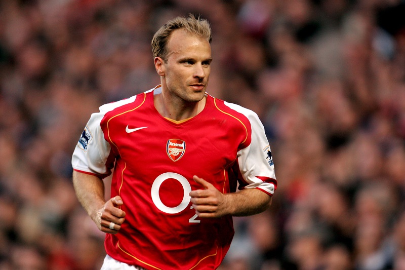 Dennis Bergkamp là định nghĩa của cụm từ "tinh tế" trong bóng đá