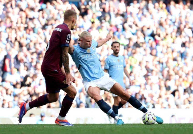 Haaland lập hat-trick, ấn định tỉ số 4-1 cho Man City