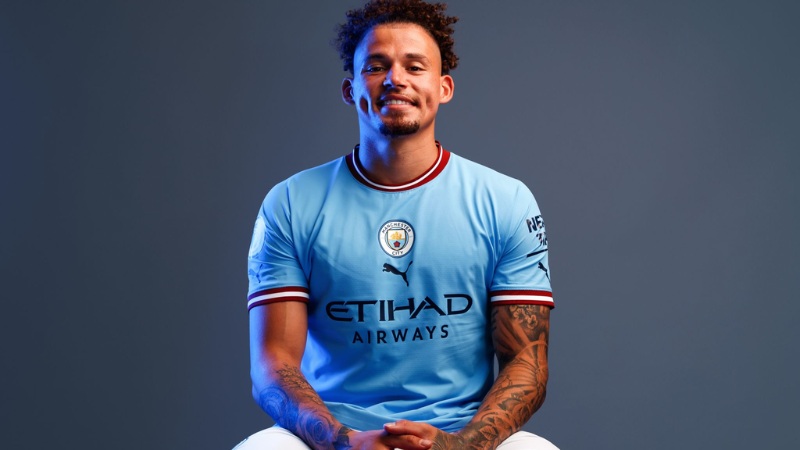 Phillips và những khó khăn khi đồng hành cùng Man City 