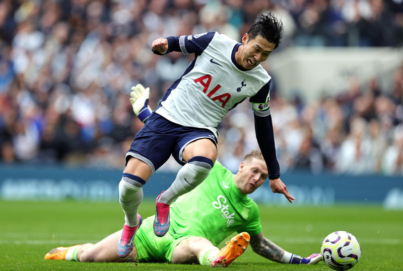 Son Heung-min giúp Tottenham nâng tỷ số lên 2-0