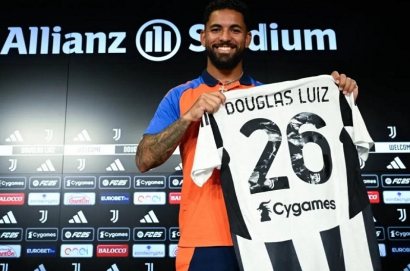 Aston Villa hoàn tất thương vụ chuyển nhượng Douglas Luiz đến Juventus