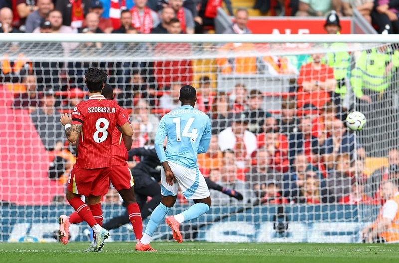 Nottingham Forest - Đội khách khiến Anfield im lặng